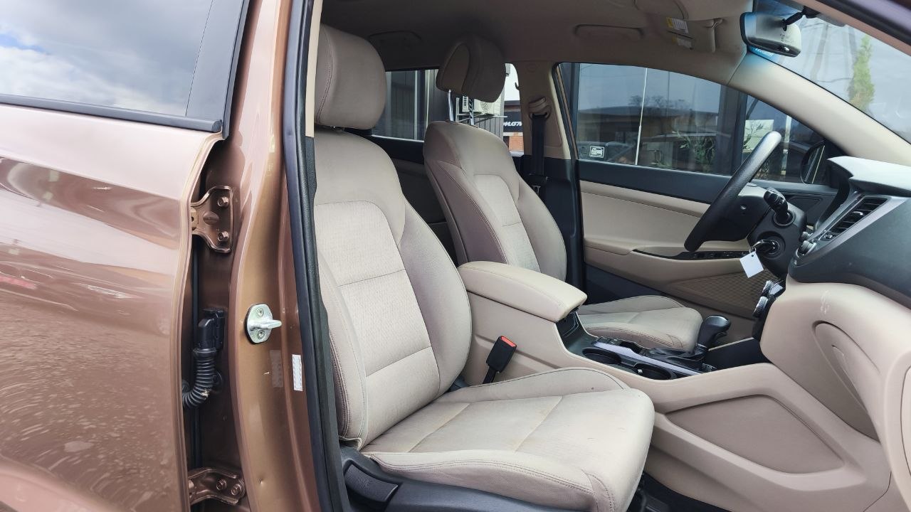 HYUNDAI TUCSON SE LIMITED 2016