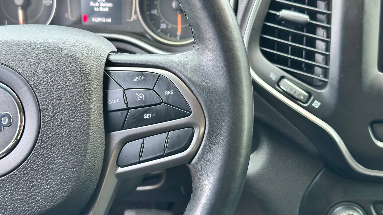 JEEP CHEROKEE LATITUDE PLUS 2019