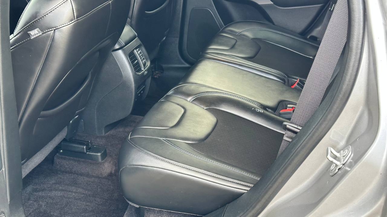 JEEP CHEROKEE LATITUDE PLUS 2019