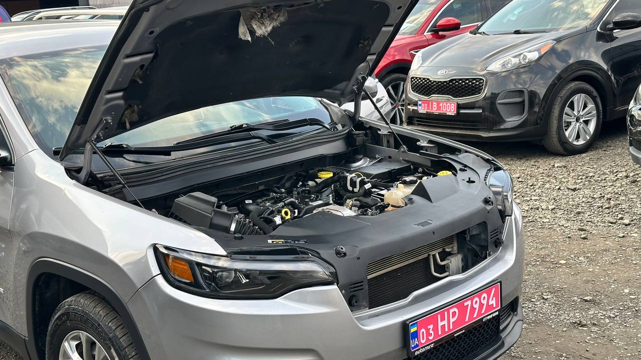 JEEP CHEROKEE LATITUDE PLUS 2019