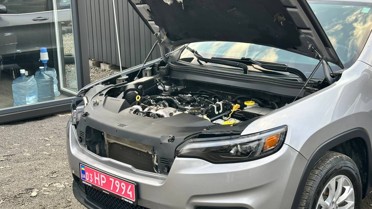 JEEP CHEROKEE LATITUDE PLUS 2019