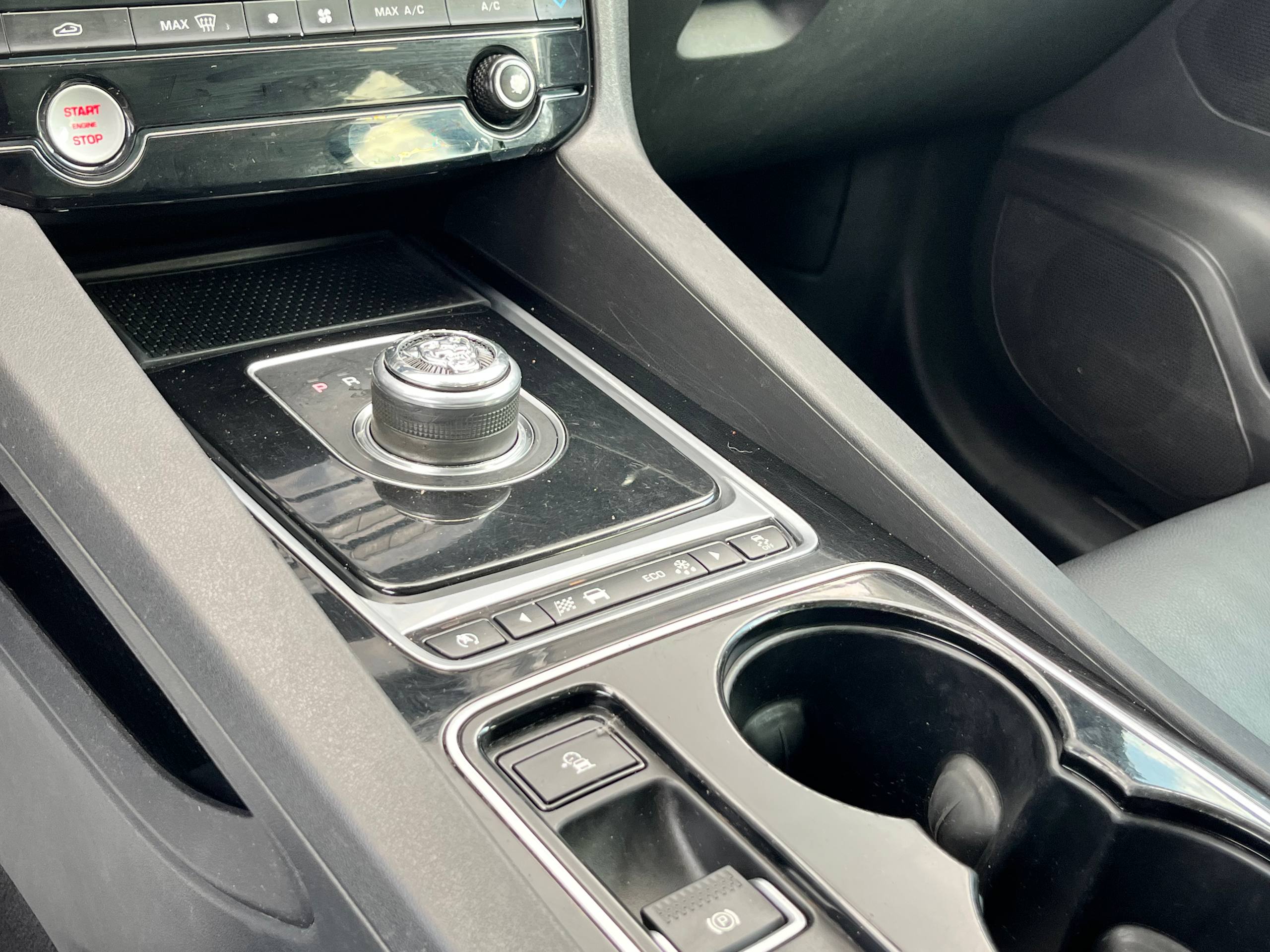 JAGUAR F-PACE PREMIUM 2017