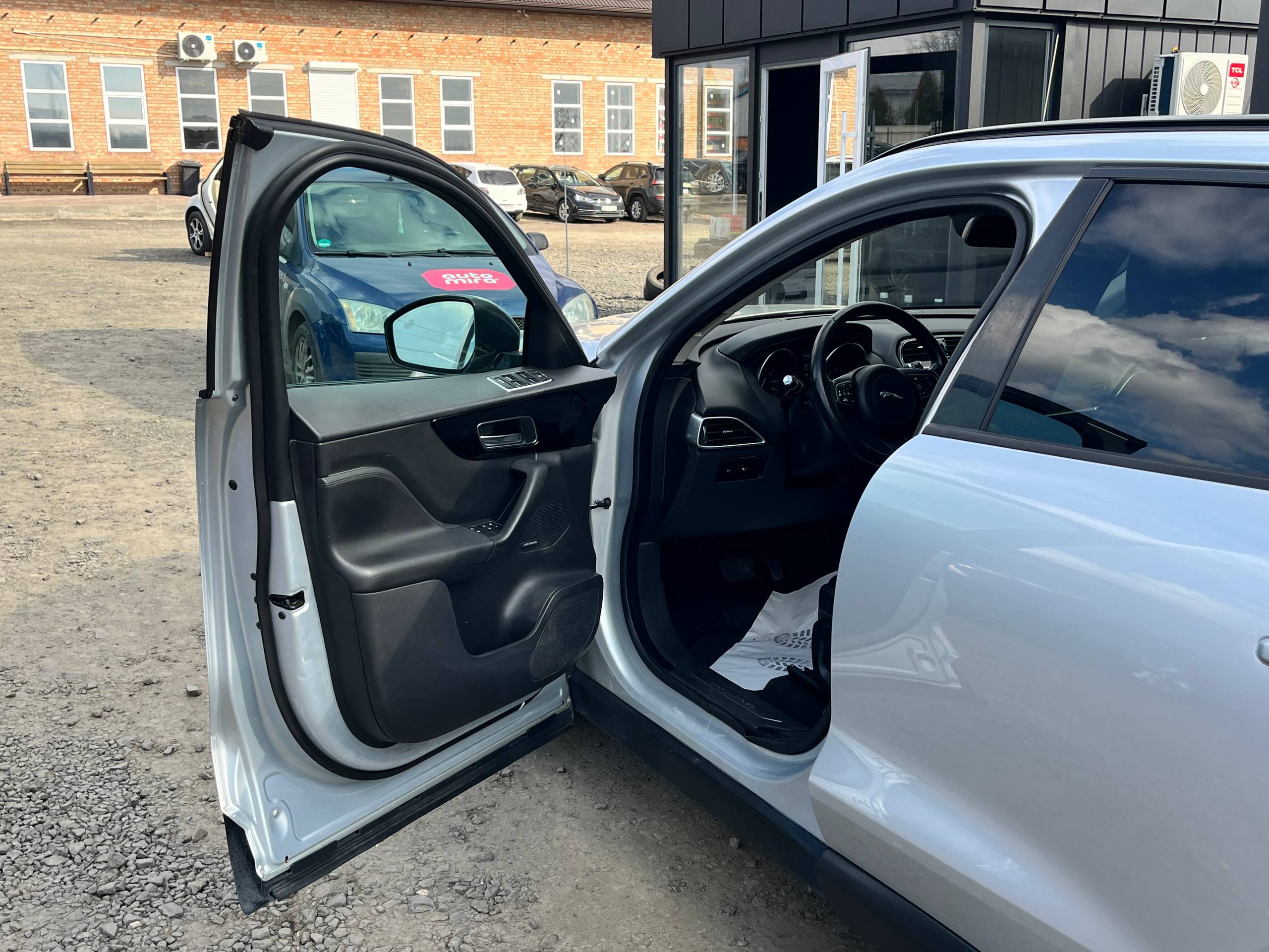 JAGUAR F-PACE PREMIUM 2017