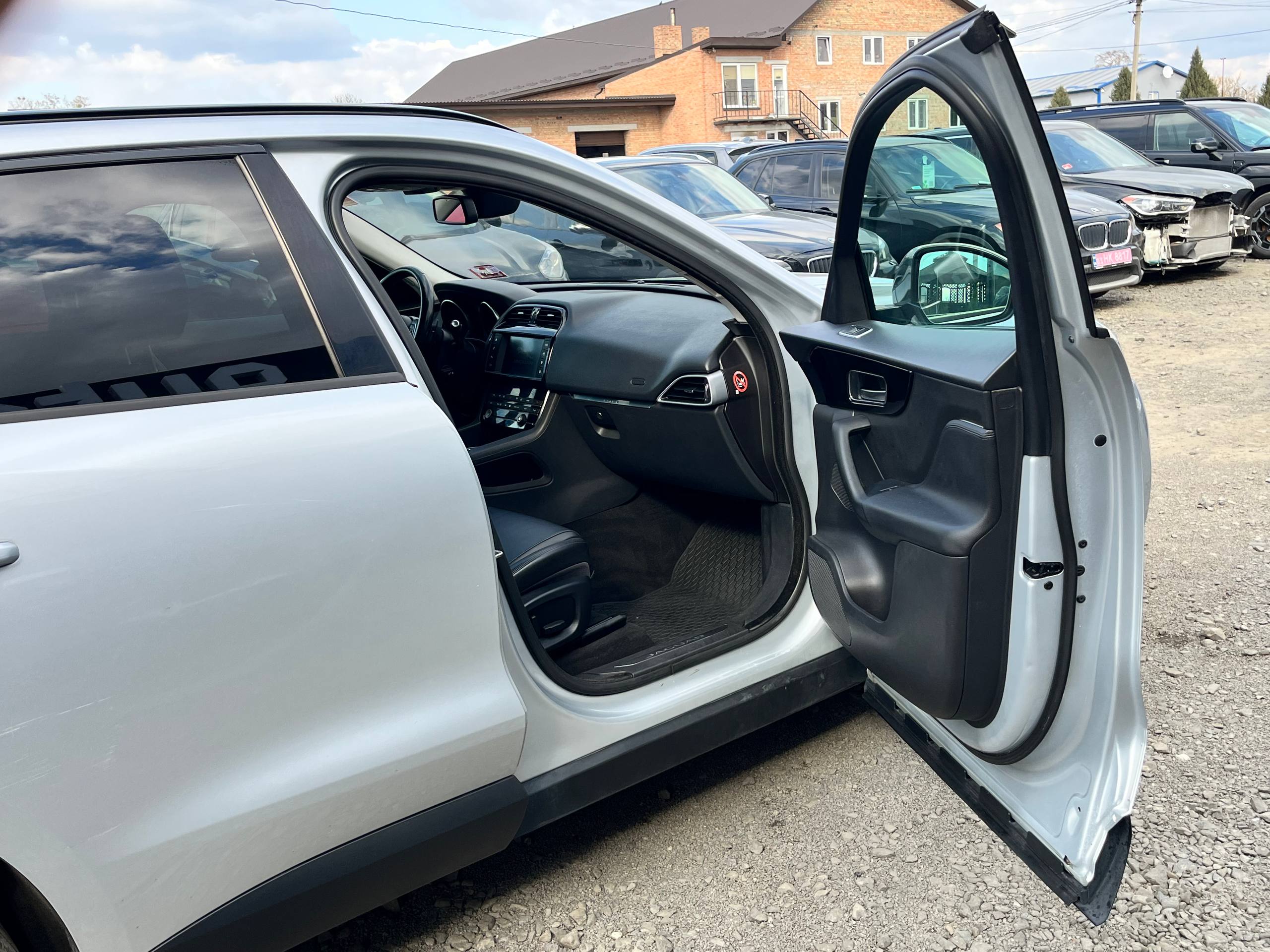 JAGUAR F-PACE PREMIUM 2017