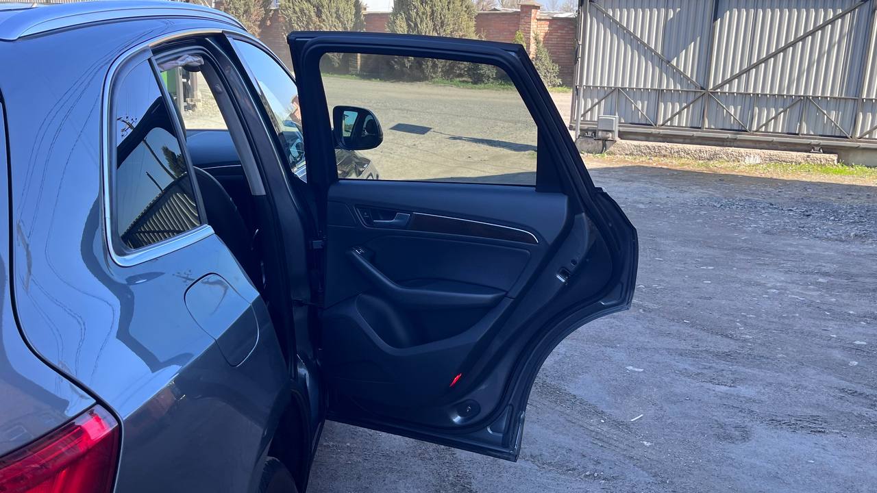 AUDI Q5 PREMIUM PLUS 2014