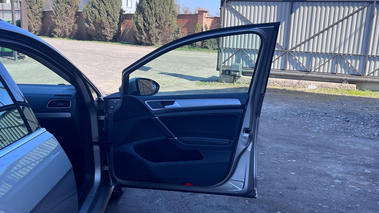 VOLKSWAGEN GOLF SPORTWAGEN S 2016