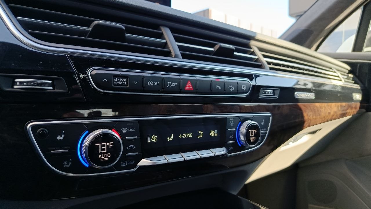 AUDI Q7 PRESTIGE 2016