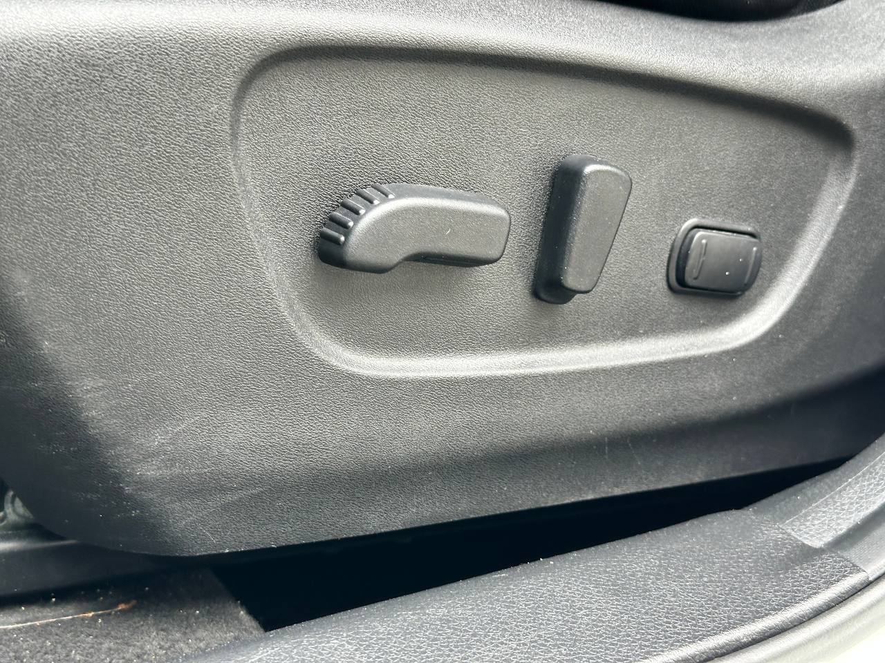 NISSAN ROGUE SV 2017