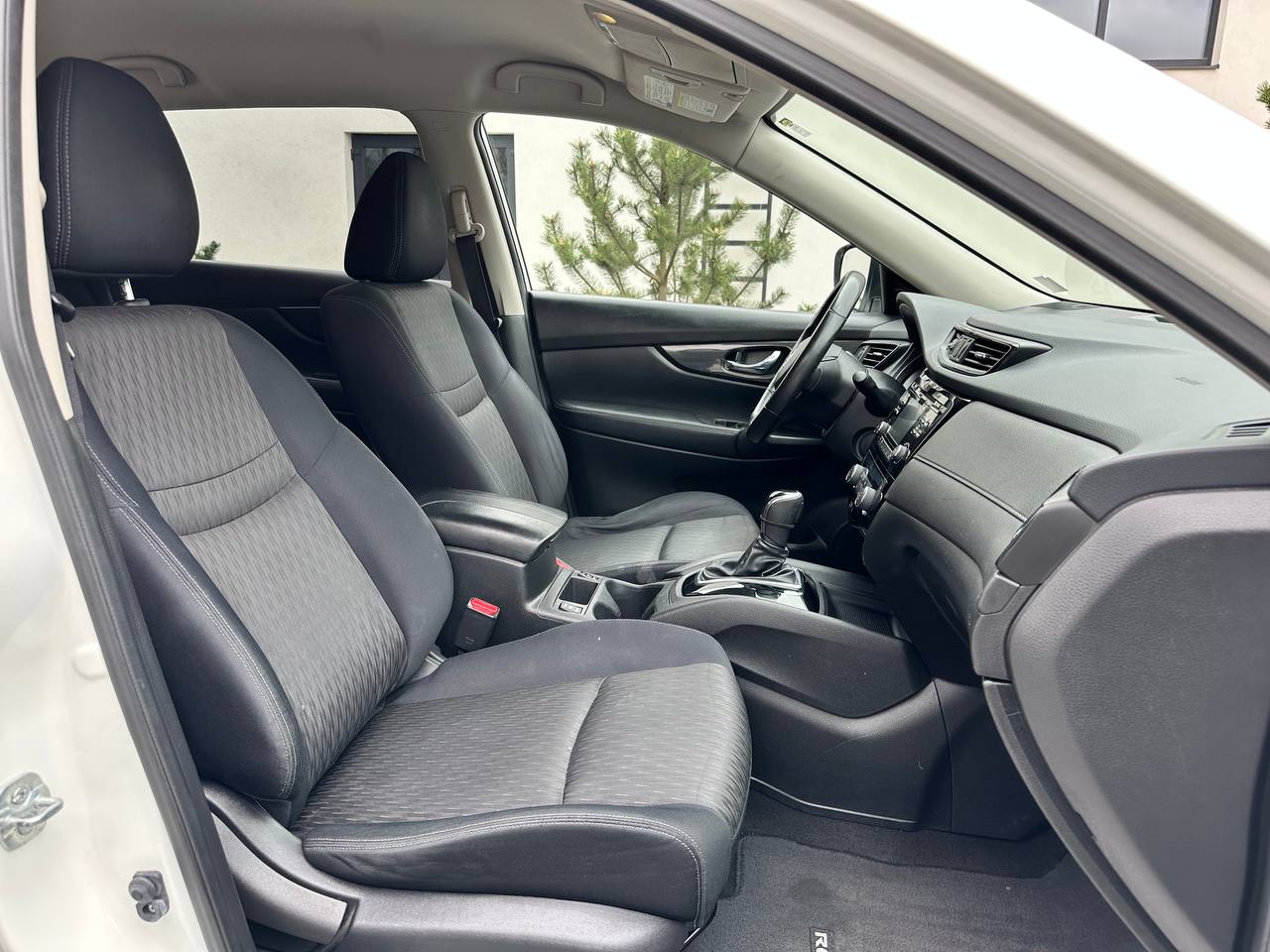 NISSAN ROGUE SV 2017