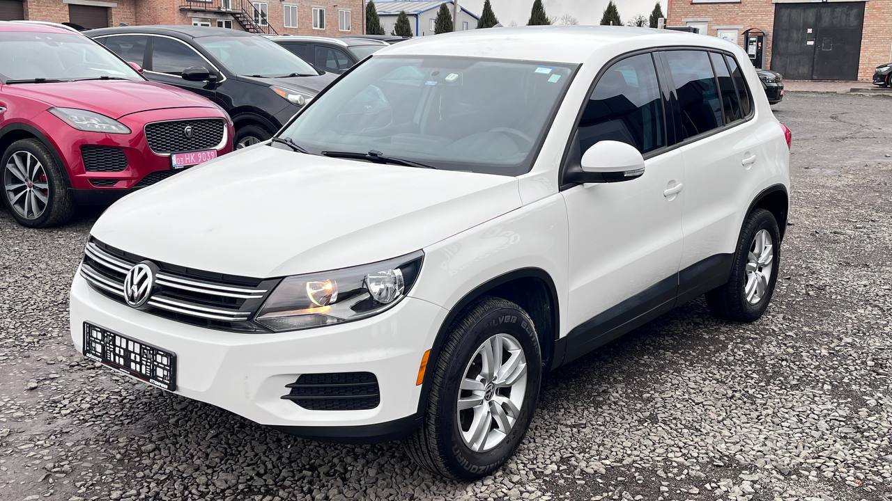 VOLKSWAGEN TIGUAN S 2013