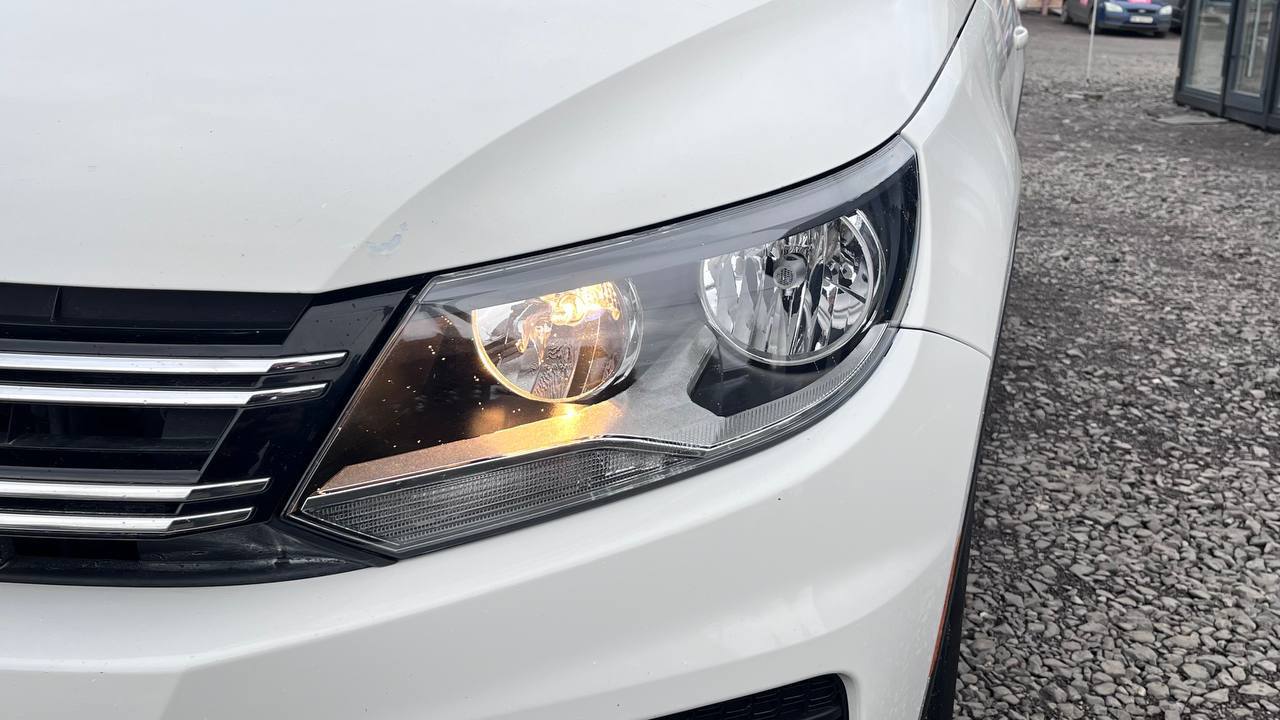 VOLKSWAGEN TIGUAN S 2013