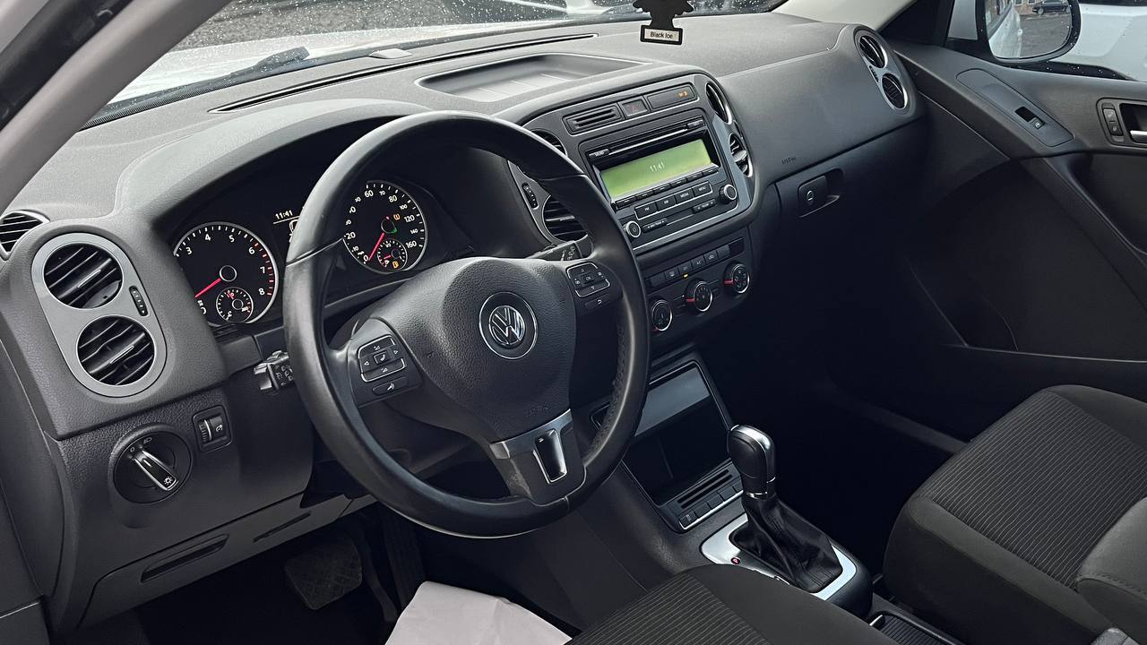 VOLKSWAGEN TIGUAN S 2013