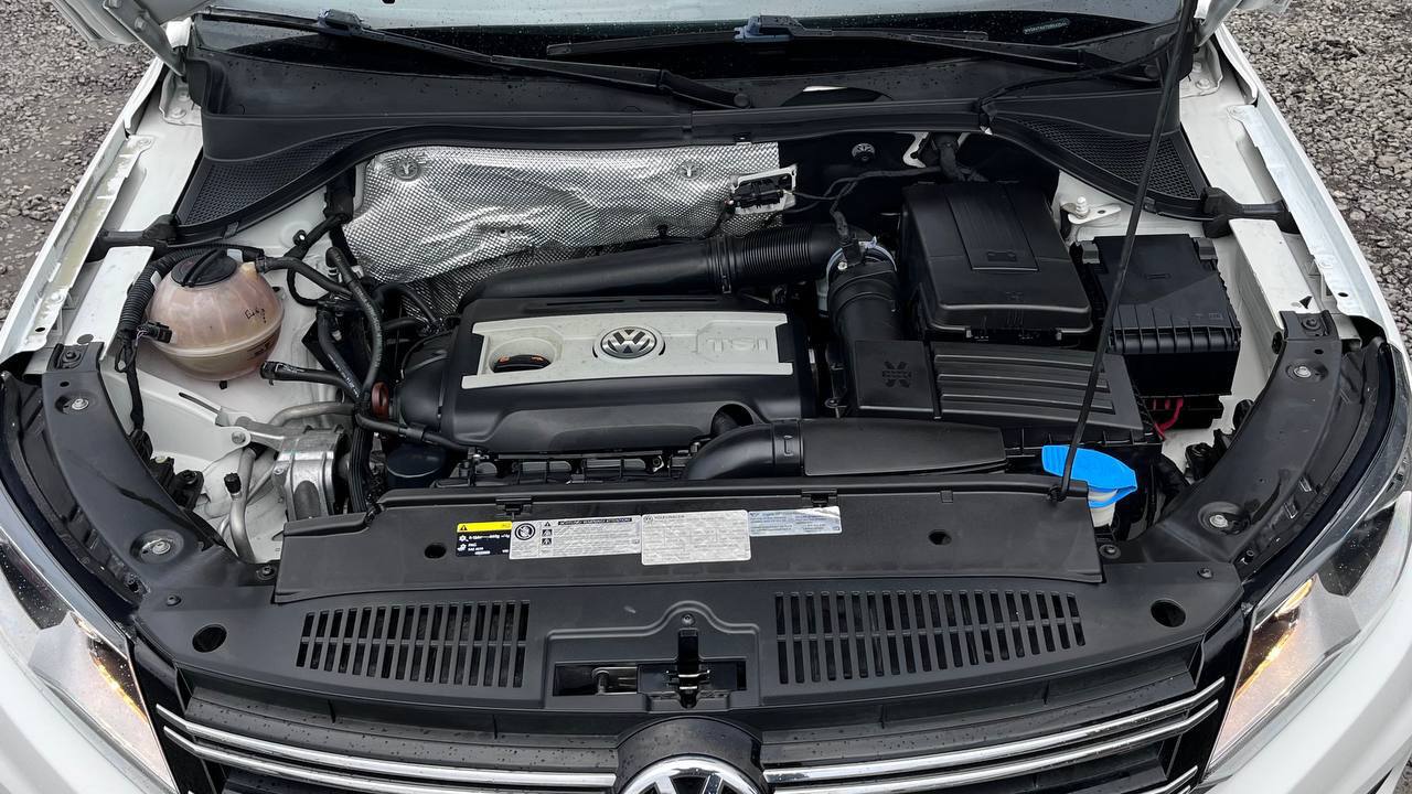 VOLKSWAGEN TIGUAN S 2013