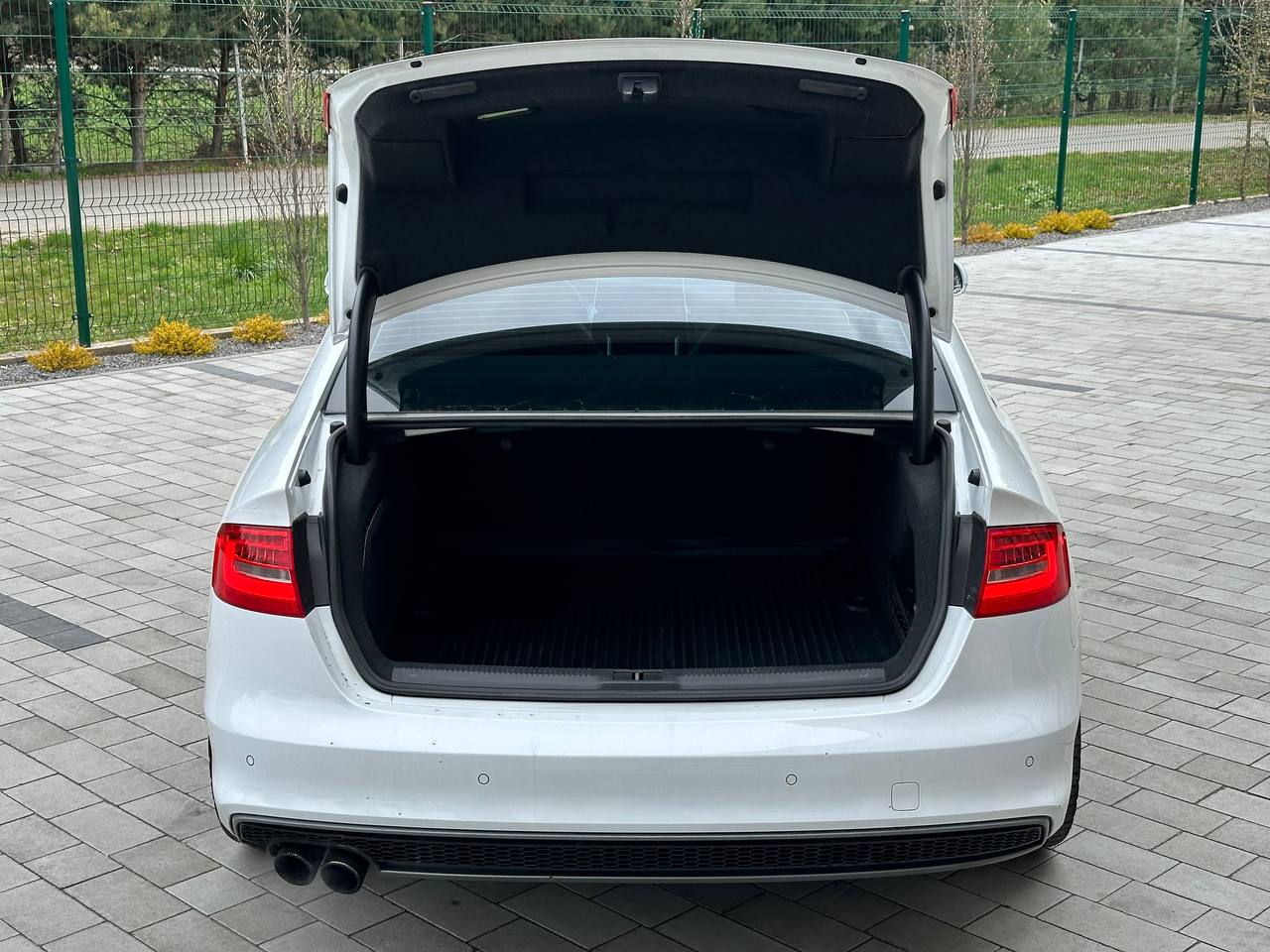 AUDI A4 PREMIUM PLUS 2013