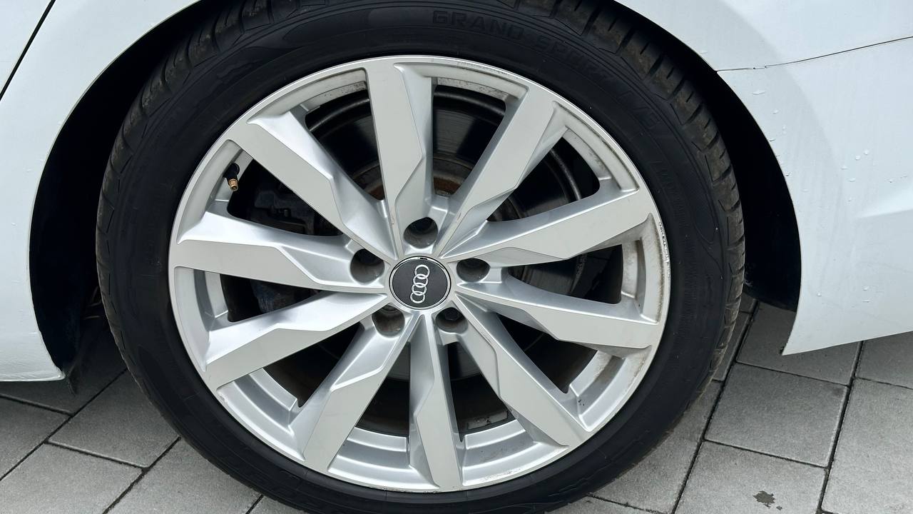 AUDI A4 PREMIUM 2016