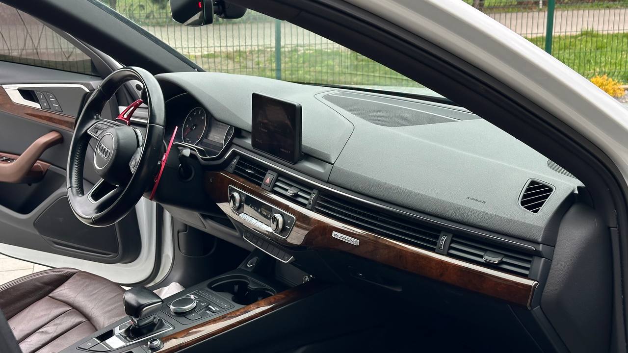 AUDI A4 PREMIUM 2016