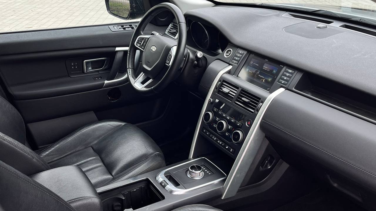 LAND ROVER DISCOVERY SPORT HSE 2015