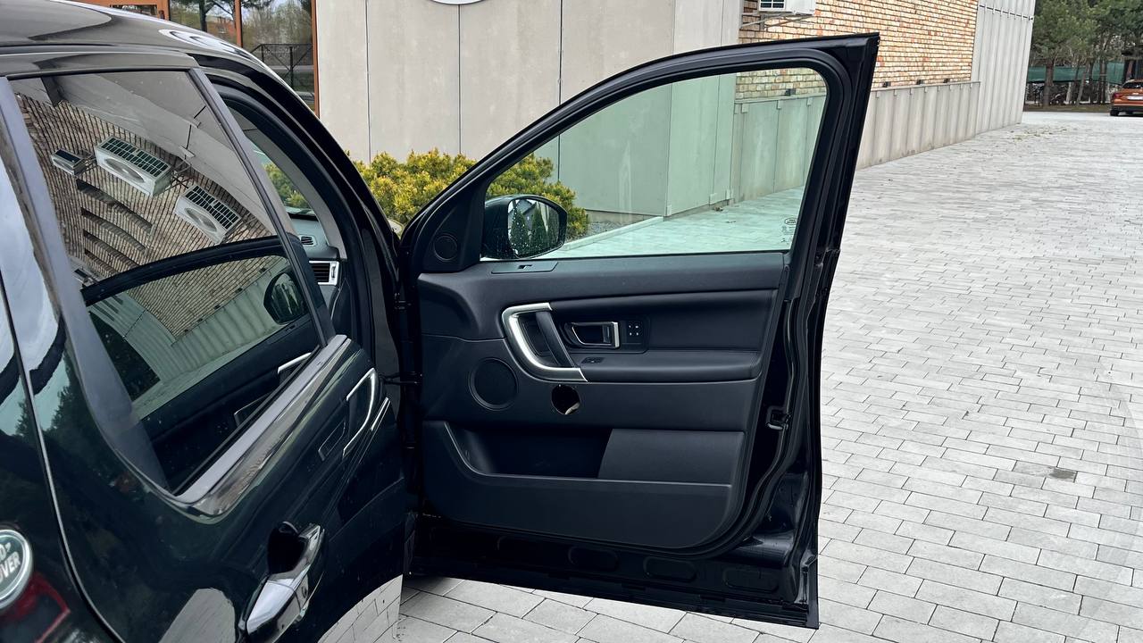 LAND ROVER DISCOVERY SPORT HSE 2015