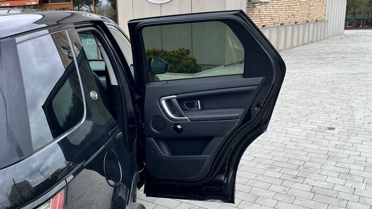 LAND ROVER DISCOVERY SPORT HSE 2015