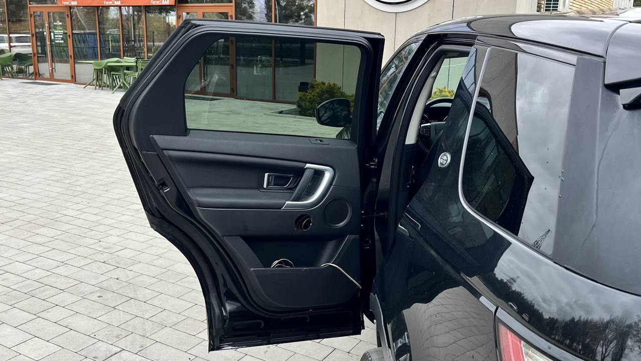 LAND ROVER DISCOVERY SPORT HSE 2015