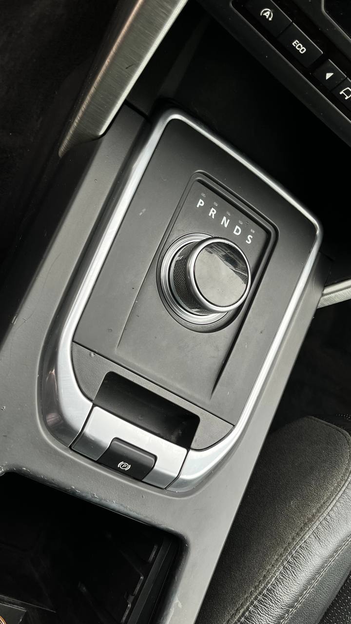 LAND ROVER DISCOVERY SPORT HSE 2015