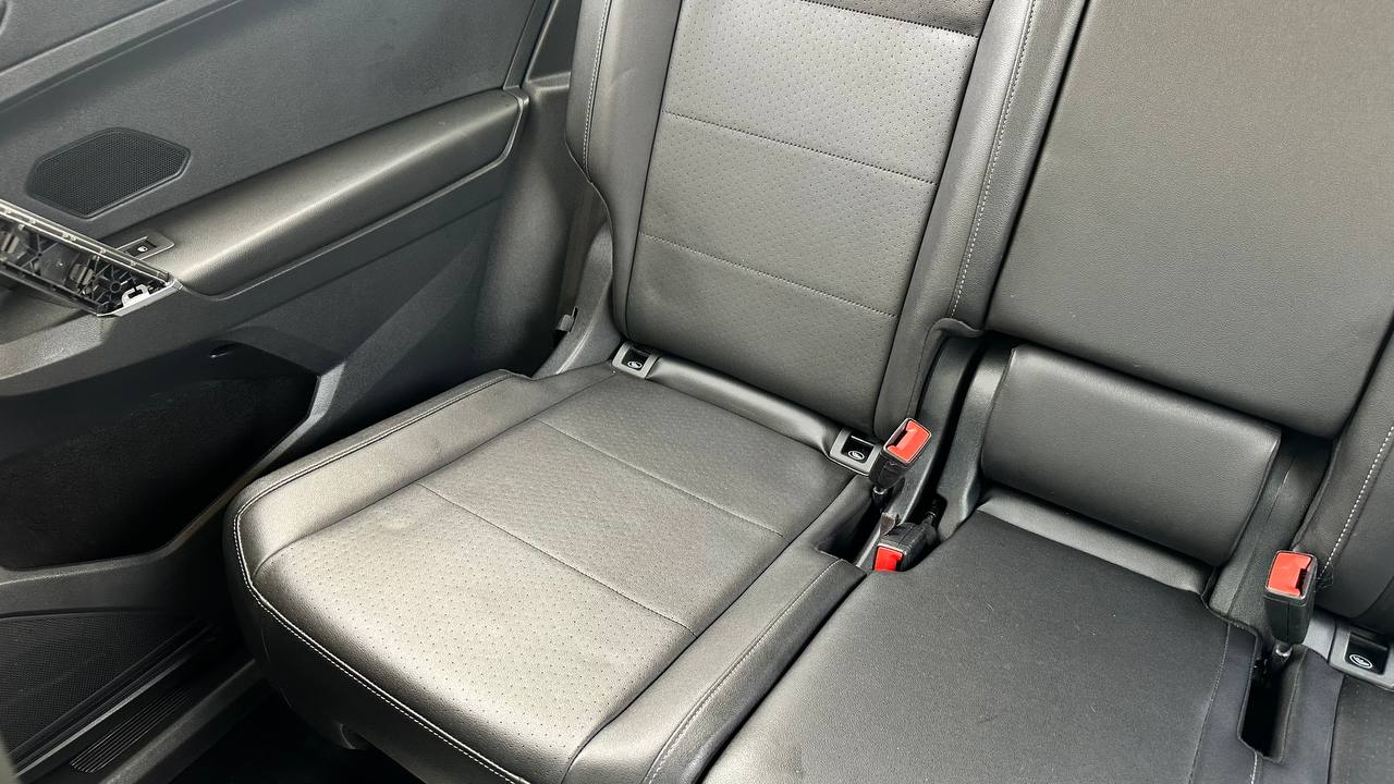 VOLKSWAGEN TIGUAN SE 2017