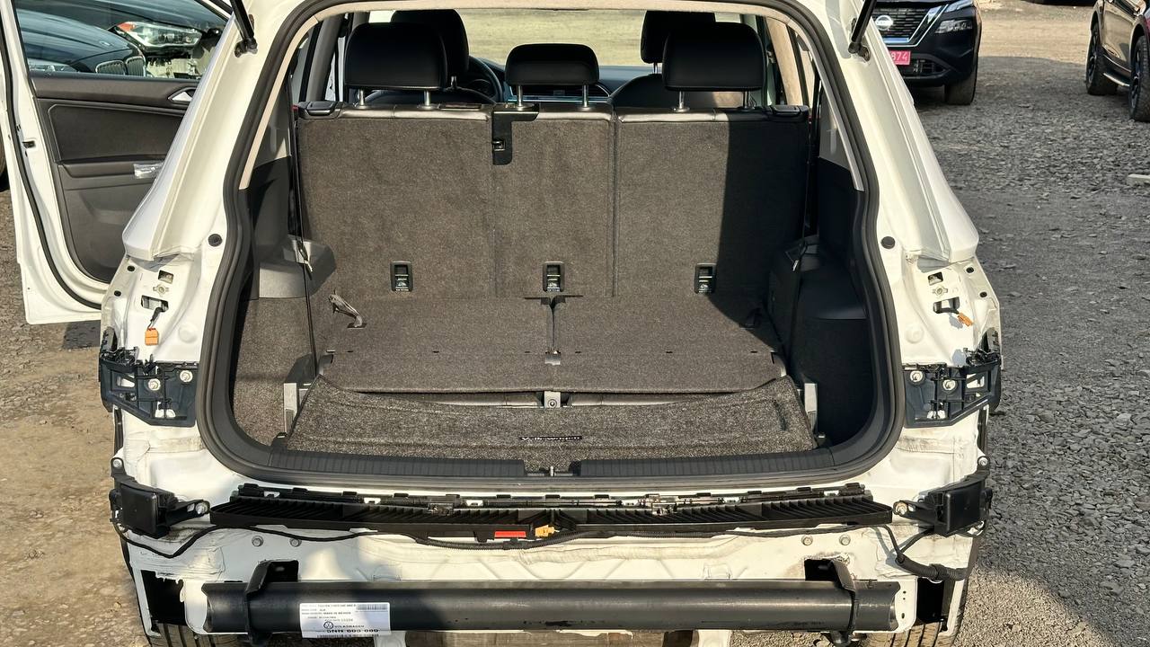 VOLKSWAGEN TIGUAN SE 2017