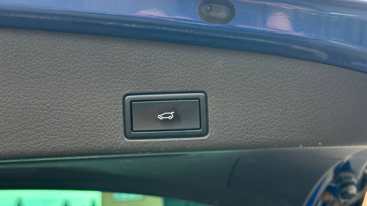 VOLKSWAGEN TOUAREG SPORT 2015