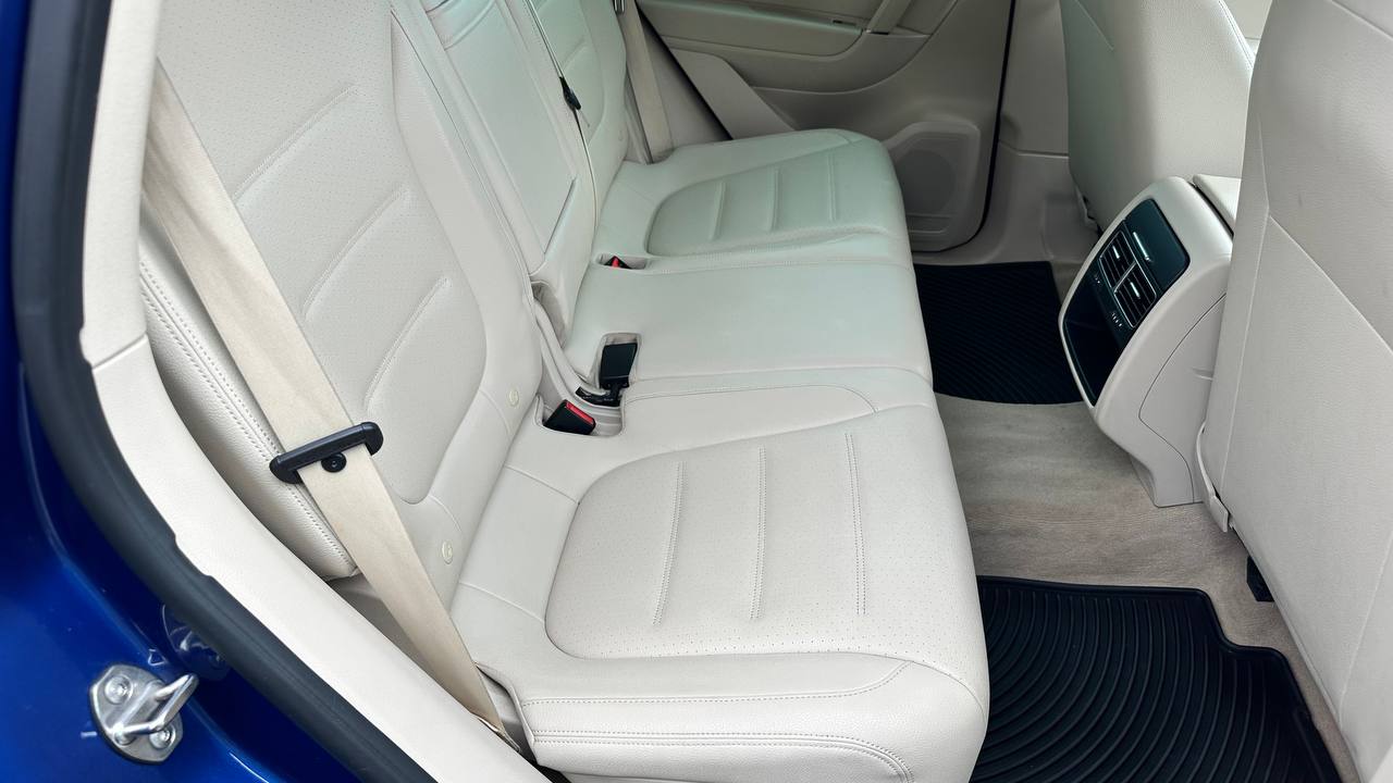 VOLKSWAGEN TOUAREG SPORT 2015