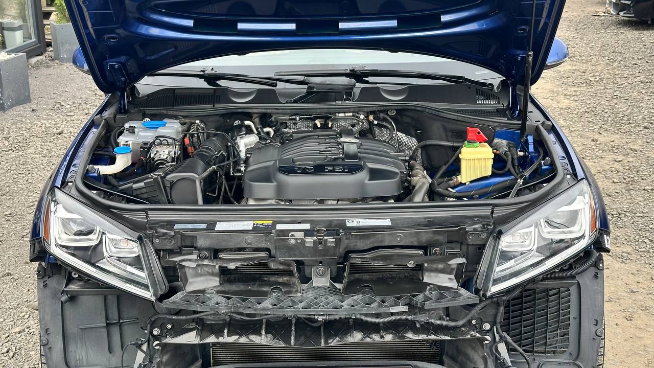 VOLKSWAGEN TOUAREG SPORT 2015