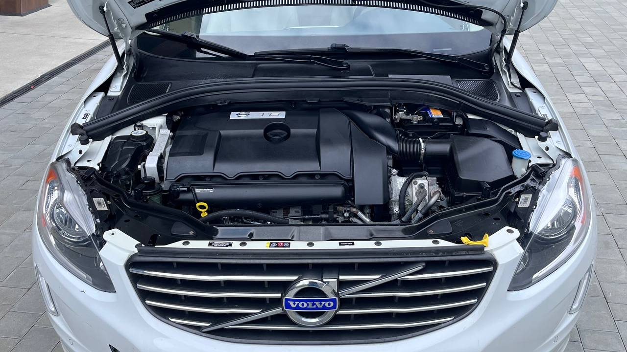 VOLVO XC60 T6 PREMIER 2014