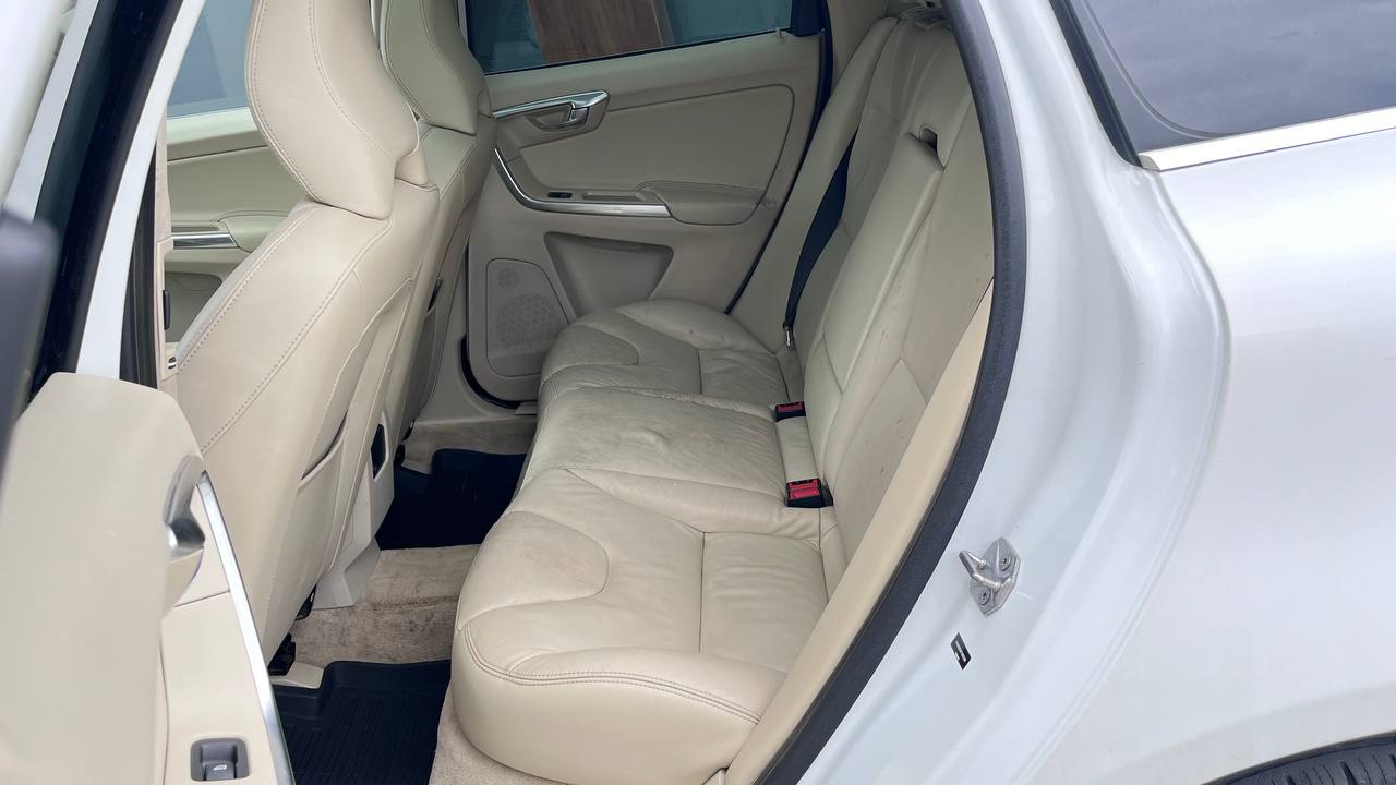 VOLVO XC60 T6 PREMIER 2014