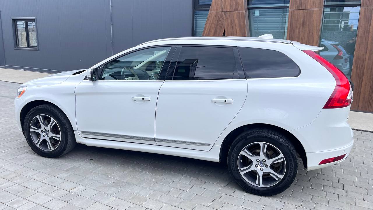 VOLVO XC60 T6 PREMIER 2014
