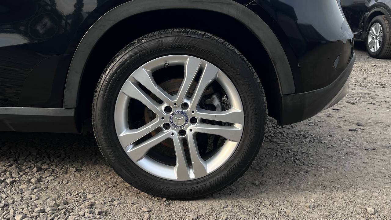 MERCEDES-BENZ GLA 250 2015