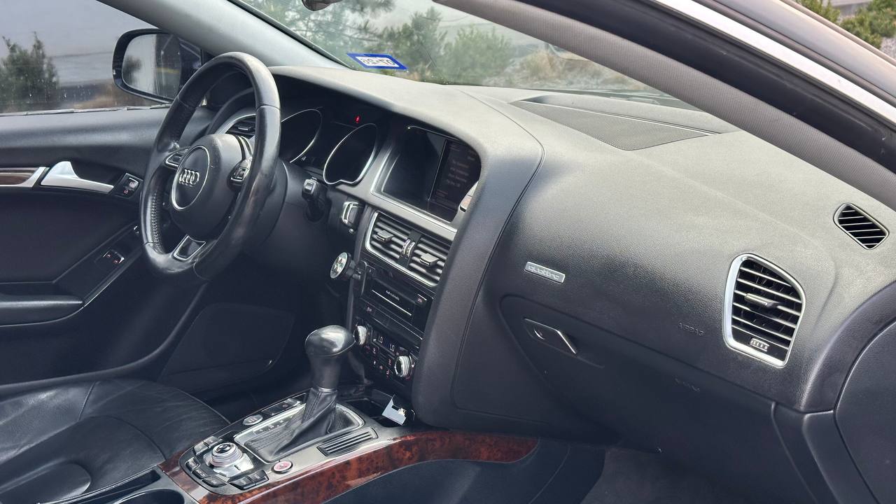 AUDI A5 PREMIUM PLUS 2013