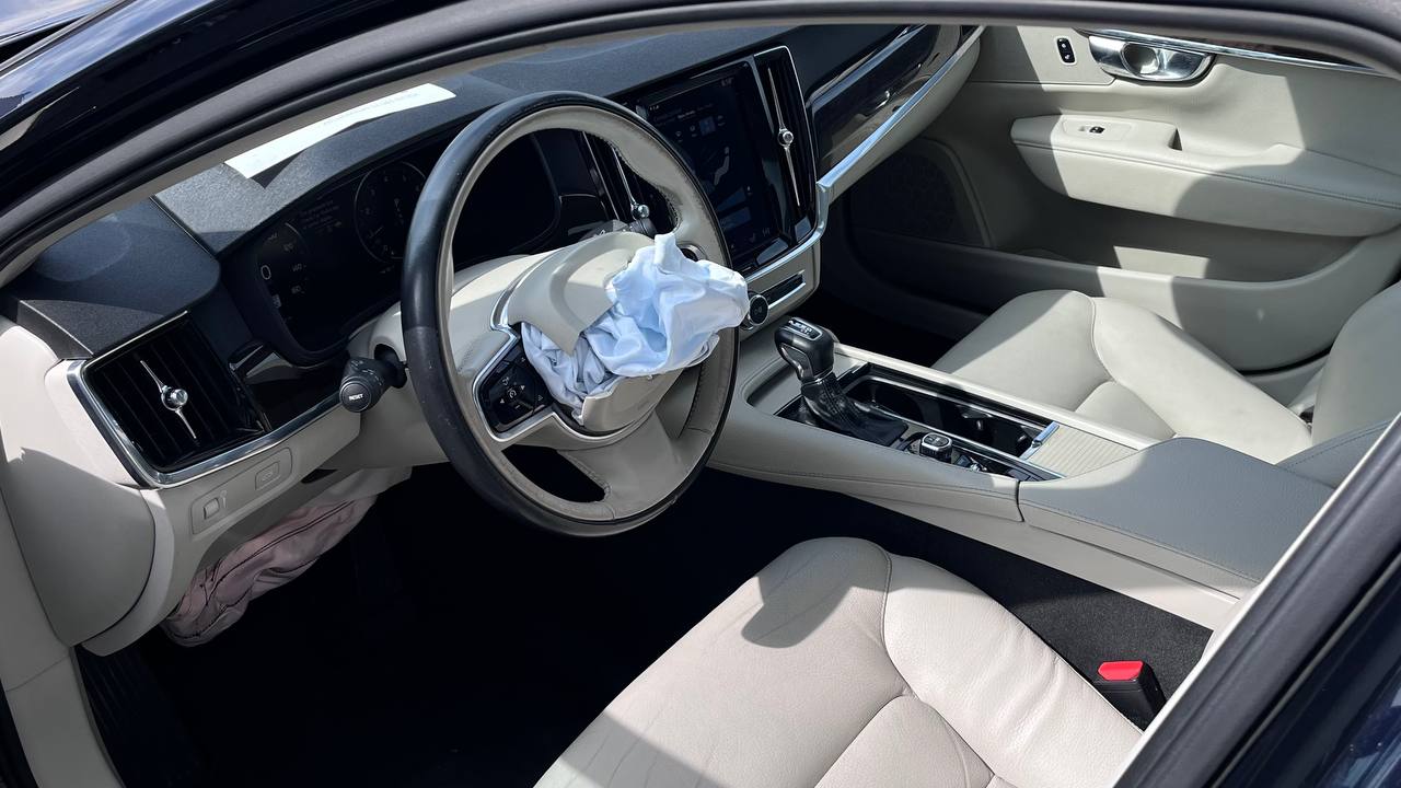 VOLVO S90 T5 MOMENTUM 2016