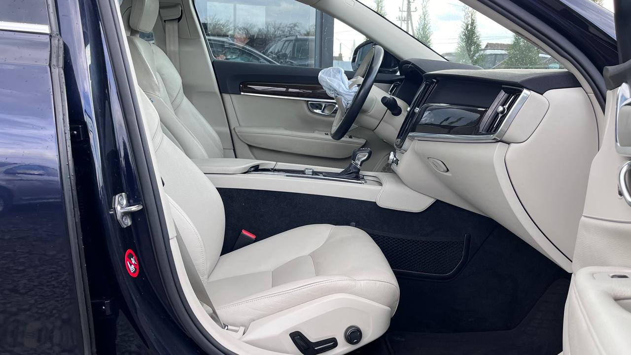 VOLVO S90 T5 MOMENTUM 2016