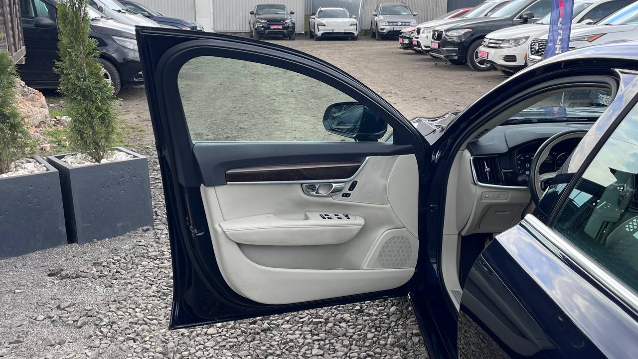 VOLVO S90 T5 MOMENTUM 2016