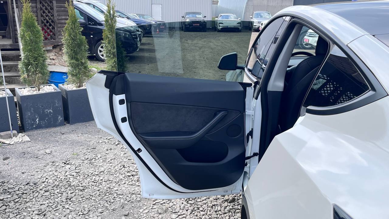 TESLA MODEL Y AWD LONG RANGE DUAL MOTOR 2021