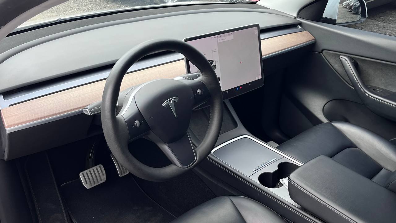TESLA MODEL Y AWD LONG RANGE DUAL MOTOR 2021
