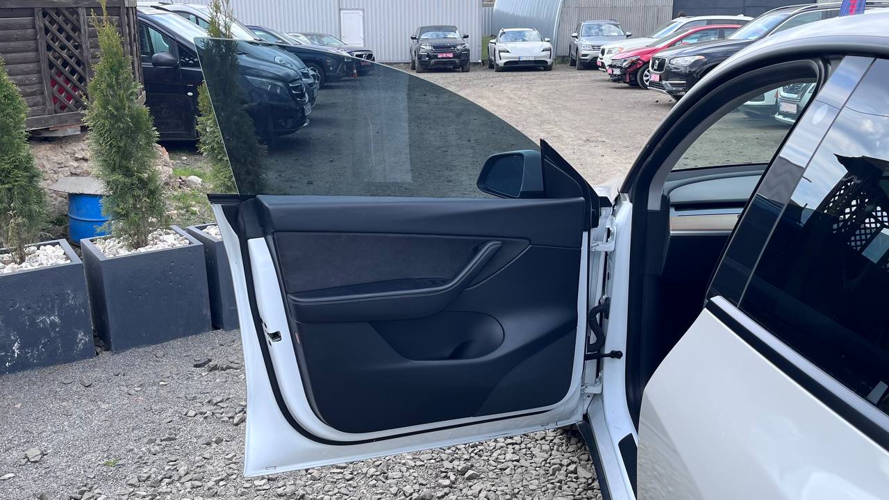 TESLA MODEL Y AWD LONG RANGE DUAL MOTOR 2021