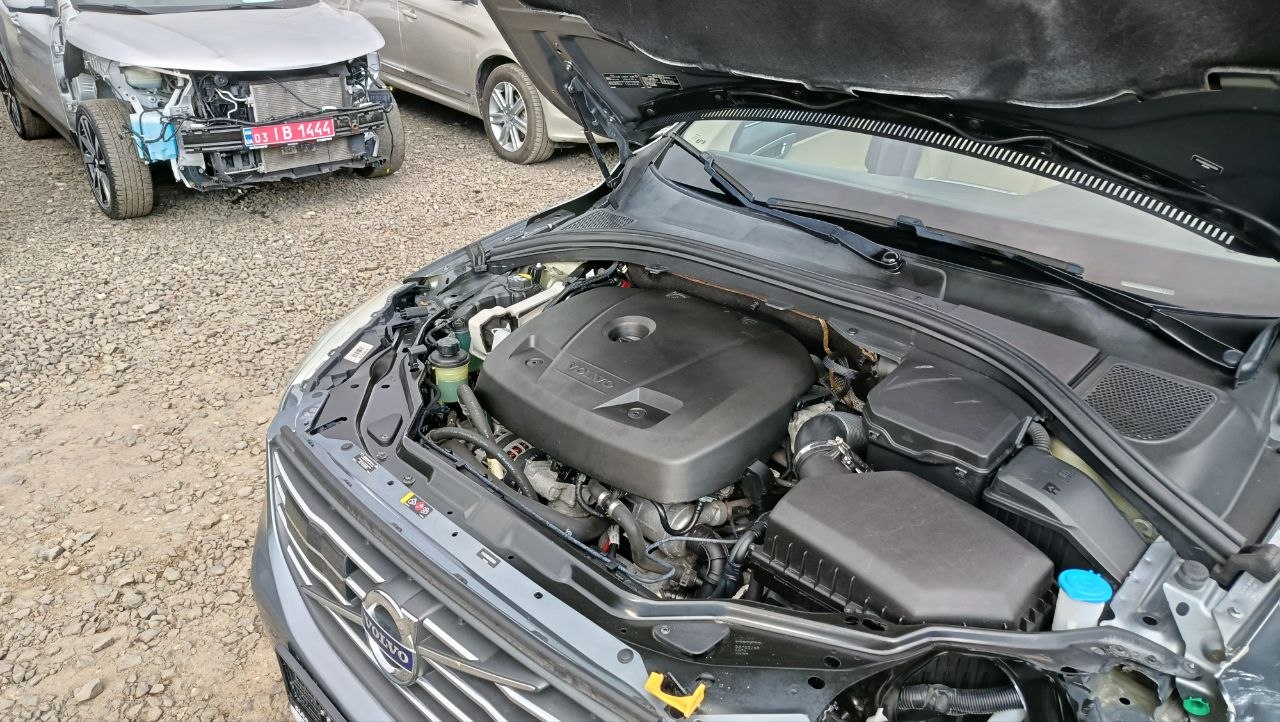 VOLVO XC60 T5 INSCRIPTION 2016