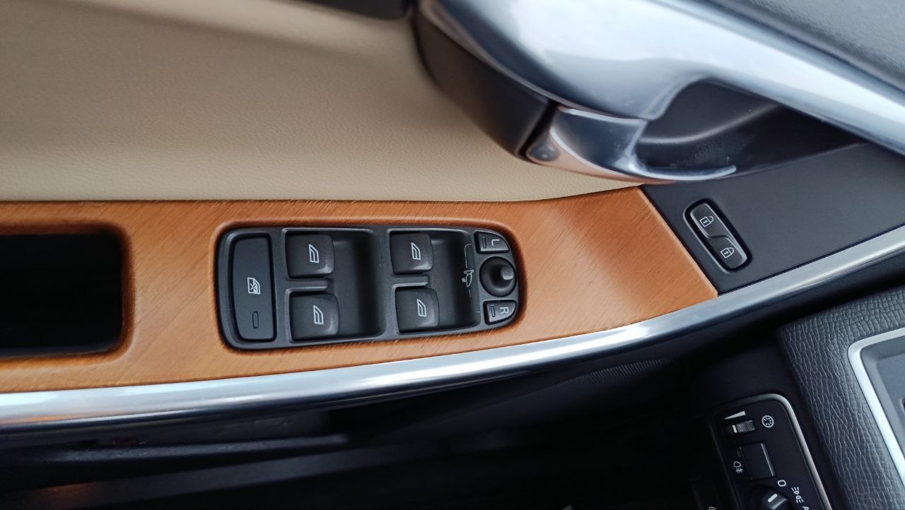 VOLVO XC60 T5 INSCRIPTION 2016