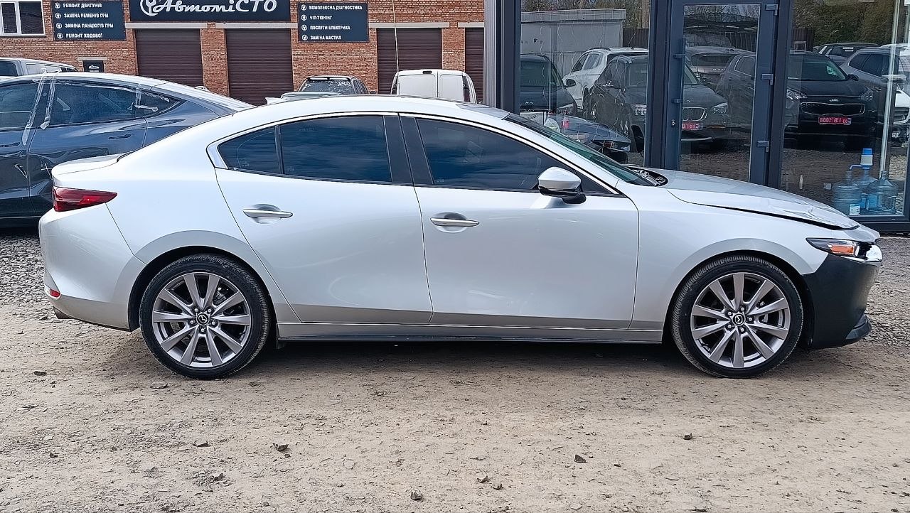 MAZDA 3 PREFERRED 2019