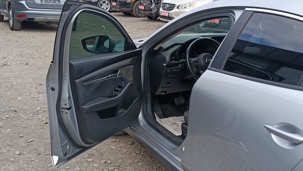 MAZDA 3 PREFERRED 2019