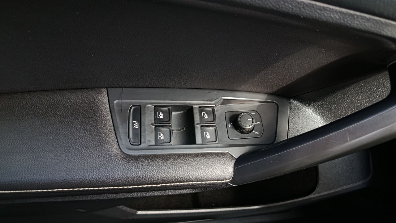 VOLKSWAGEN TIGUAN S 2023