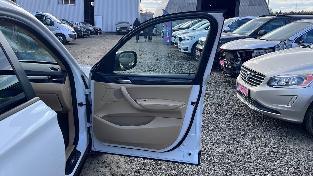 BMW X3 XDRIVE28I 2012