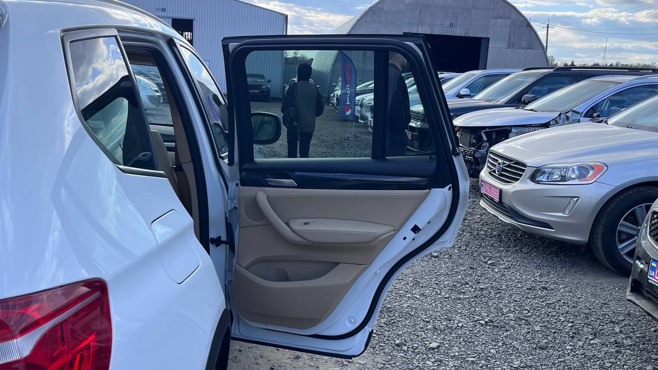 BMW X3 XDRIVE28I 2012