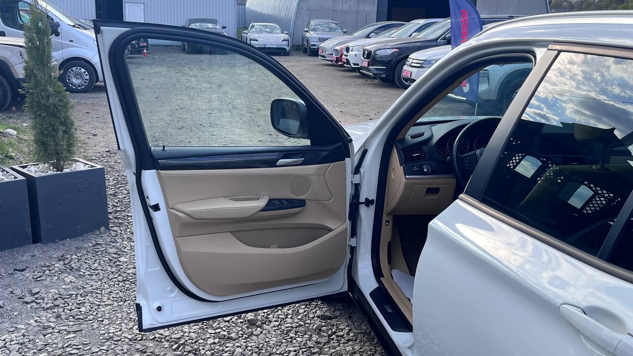 BMW X3 XDRIVE28I 2012