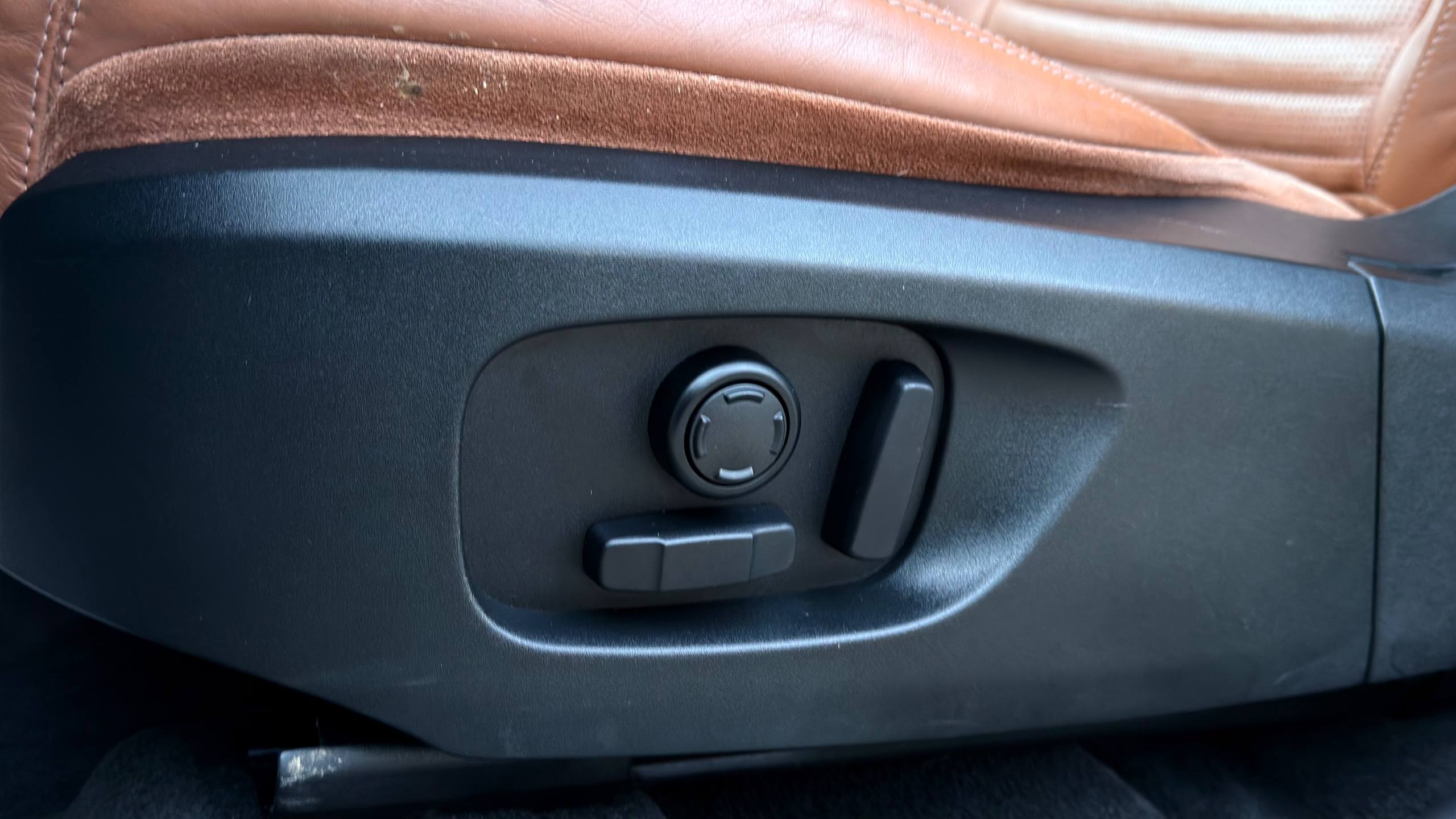 LAND ROVER DISCOVERY SPORT HSE LUXURY 2015